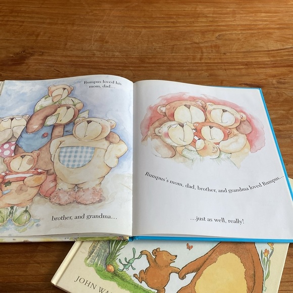 2 x hardcover “mama’s love” books - Picture 5 of 7